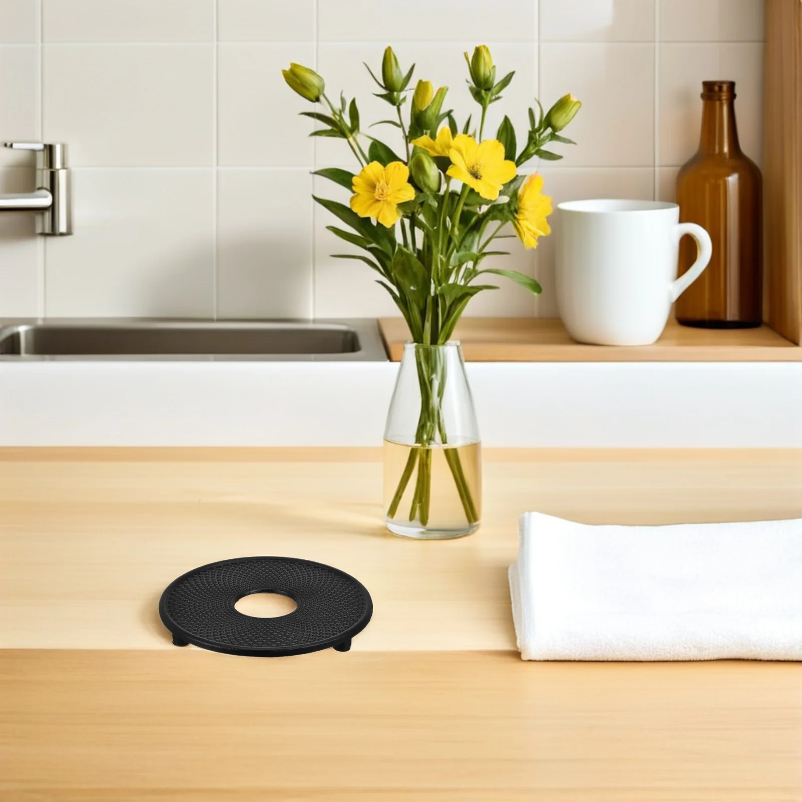 

Iron Pot Stand Metal Base for Hot Pans and Stew Pots Rustproof Kitchen Countertop Mat Universal Cookware Support