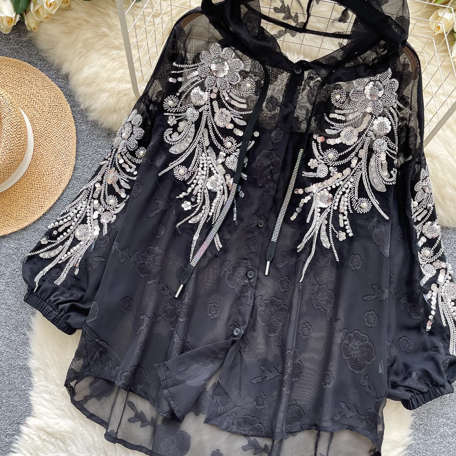 النمط الأمريكي الأوروبي موضة جديدة للمرأة بلون شير واحدة الصدر فانوس طويل قمصان فضفاضة مقنعين الملابس النسائية