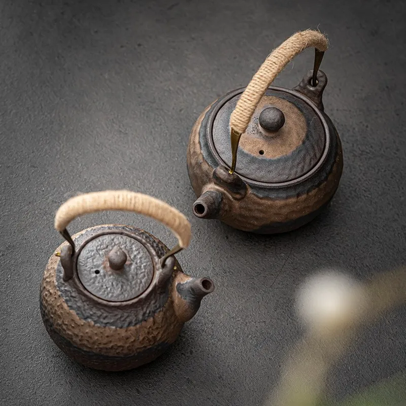 Stoneware Hammer Loop-handled Teapot Handmade Japanese Style Retro Tea Pot Ceramic Ceramic Tea Pot Traditional Chinese Tea Set