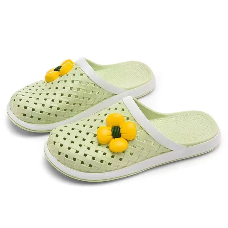 New Women's Summer Baotou Hollow Out Flat Sole Slippers Soft Sole Non Slip Breathable Home Slipper  Outdoor Beach Slipper