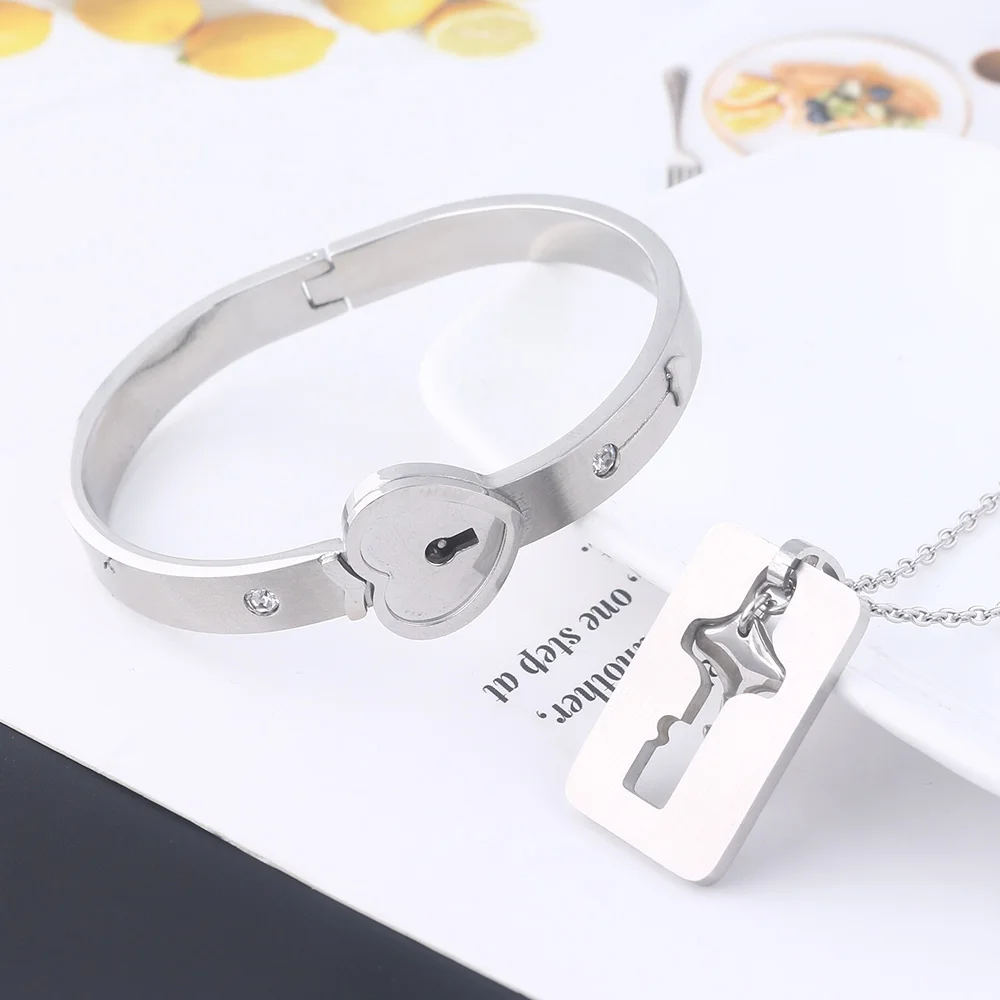Couple Jewelry Stainless Steel Bracelet Love Heart Lock Bracelets Bangle Key Pendant Necklace For Women Men Valentine\'s Day Gift