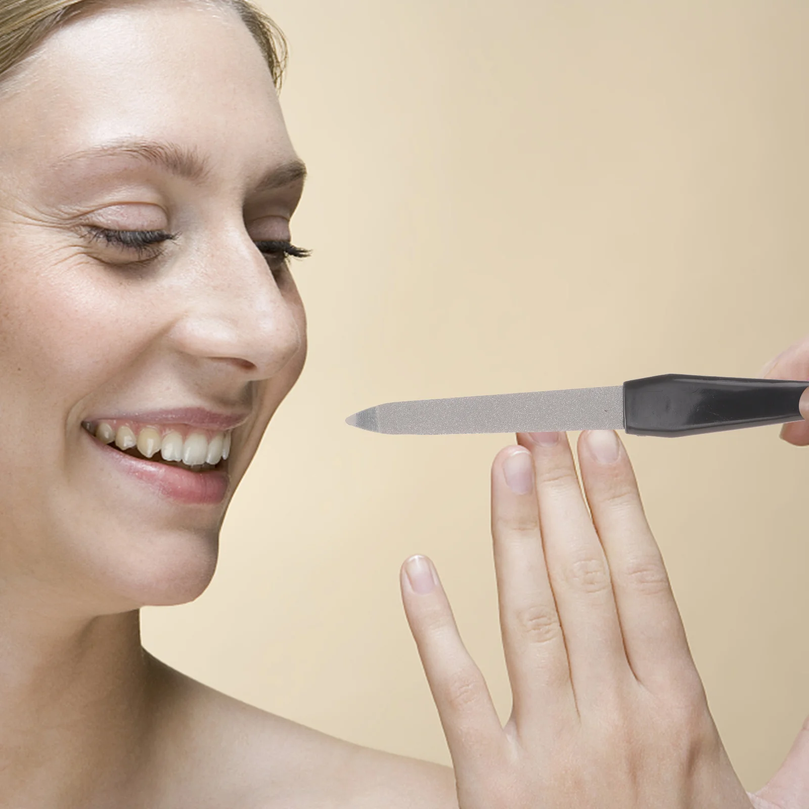 스테인리스 스틸 양면 네일 파일 금속 버퍼 긴 손잡이 내구성 있는 매니큐어 도구 네일 아트 파일 및 버퍼 매니큐어 도구