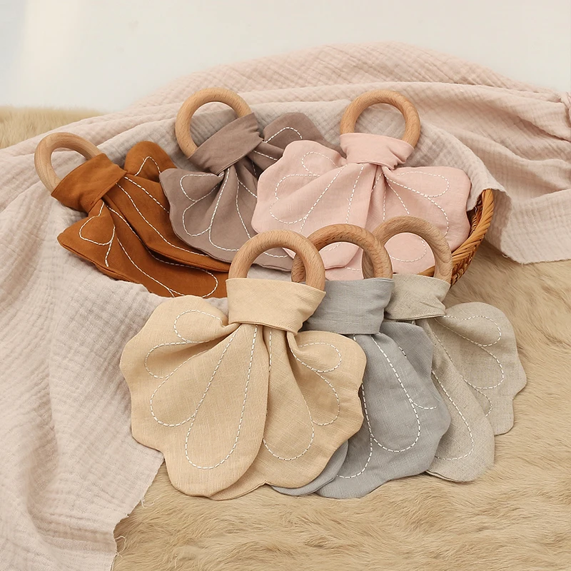 Soft Baby Wooden Hand Grasp Natural Wooden Rabbit Ears Newborn Teething Ring Bracelet Rattle Sensory Chewing Appease Home