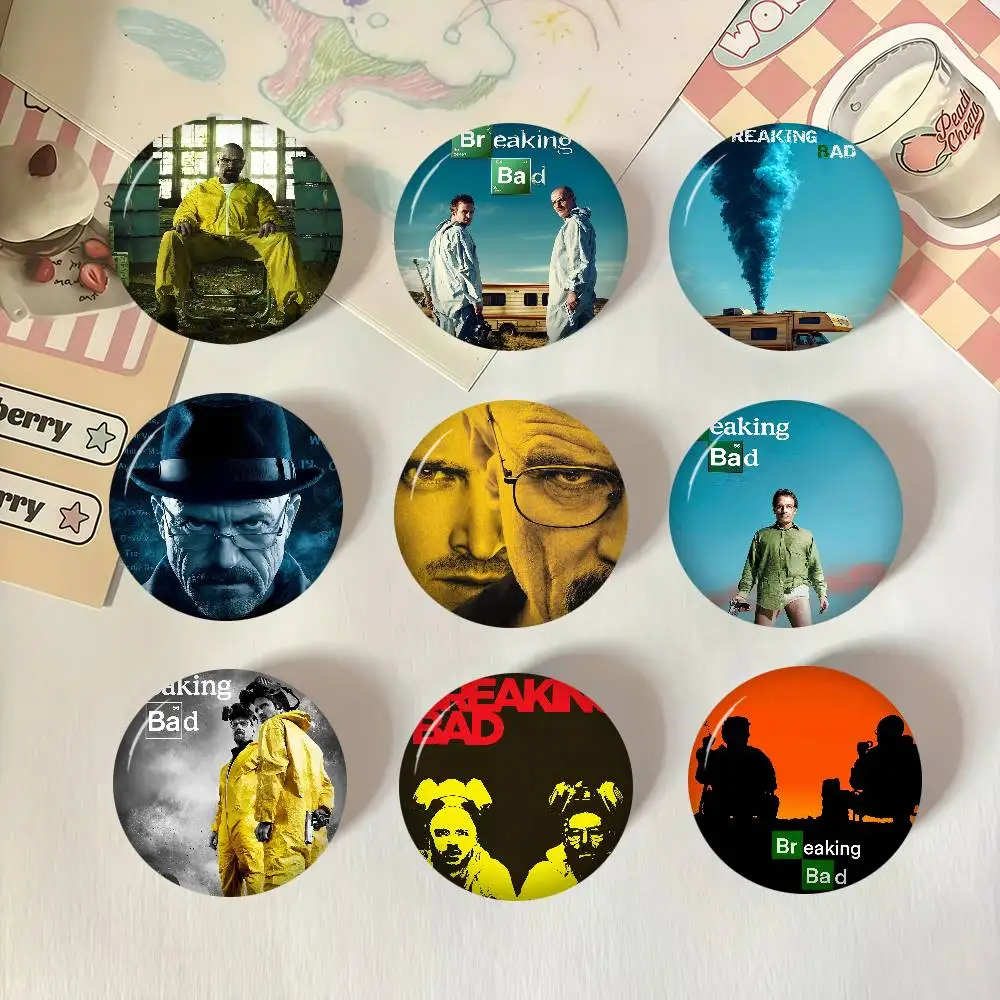 

Breaking Bad TV Show Series Cartoon Brooches Anime Badge Round Handmade Brooch Lapel Pins Jewelry For Backpack Clothes Gifts