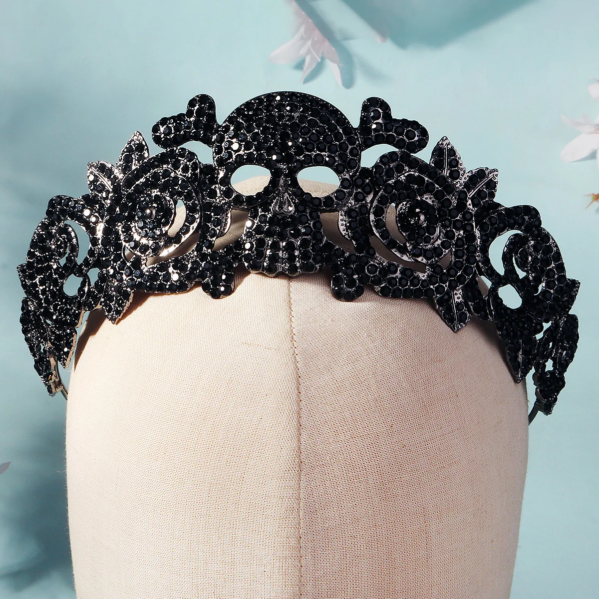 Black Skull and Bones Rosette Crown Halloween Prom Party Special Hair Bands Important Occasion Headdress Jewelry Accessories