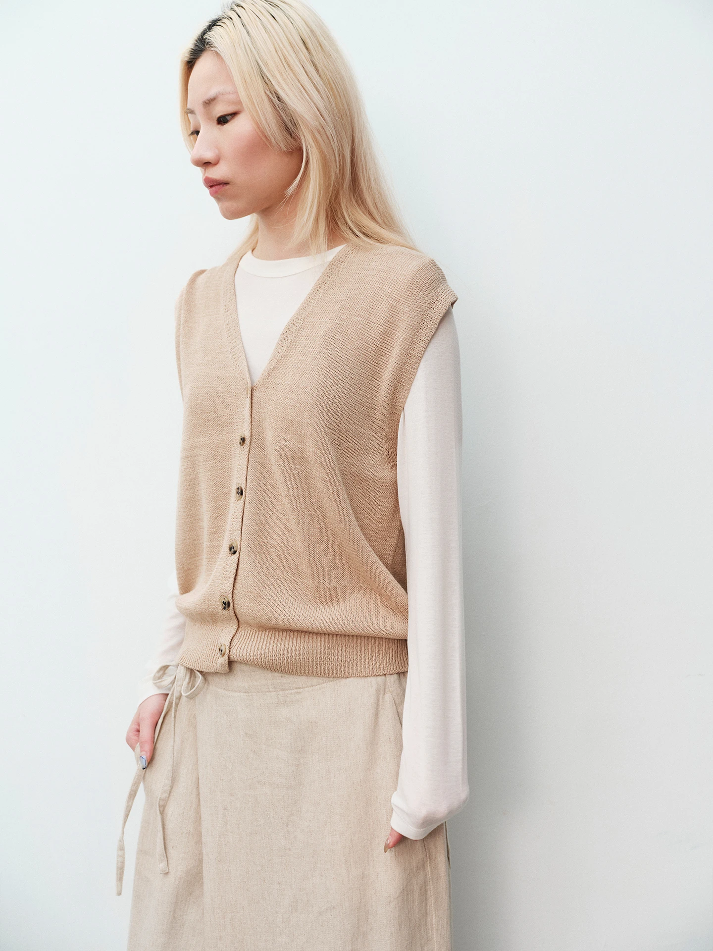 

Удобный простой длинный вязаный жилет из бархатного хлопка с V-образным вырезом и открытым передом, новая весенне-летняя женская модная верхняя одежда