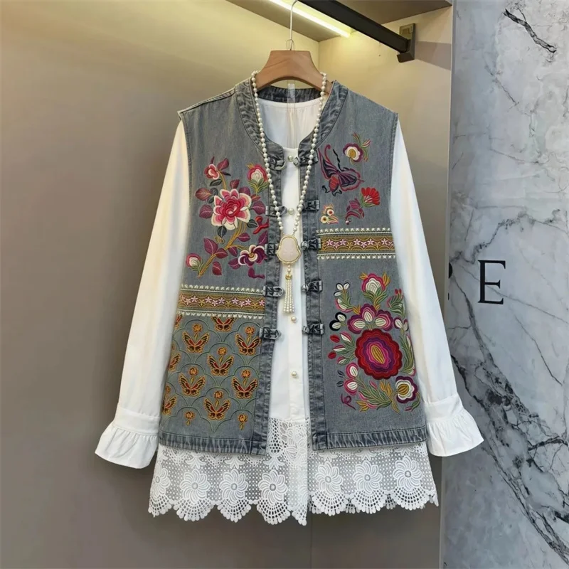 Women's Denim Vest Spring Autumn 2026 New Chinese Style Cowboy Retro Plate Buckle Embroidered Vest Denim Coat Jacket