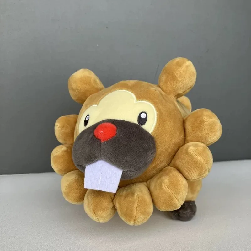 Śliczne Pokemon Peluche Bidoof Figurki Anime Filmy i gry TV Fnaf Miękka pluszowa zabawka Śmieszne prezenty świąteczne dla dzieci Dziecko Dzieci