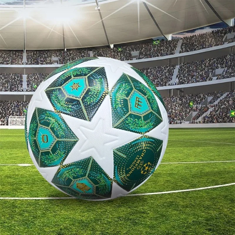 Рисунок 5 - Футбольные мячи стандартного размера 5