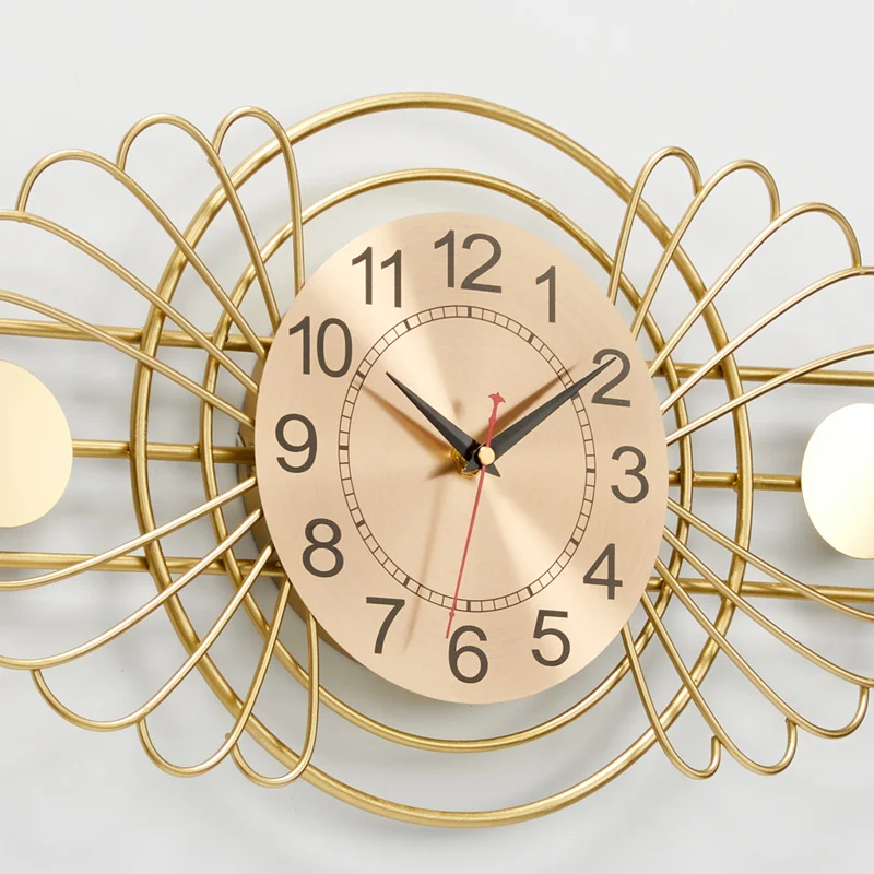 ساعة حائط كوارتز صامتة تصميم جديد الذهب الشمال الفاخرة ساعة حائط رقمية الفن جدارية ديكور خارجي Reloj Pared الديكور المنزل