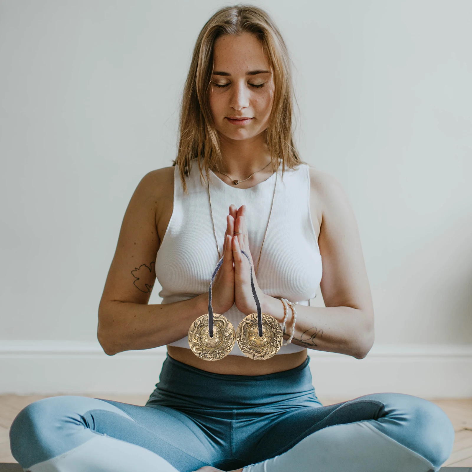 

Pure Copper Cymbal Bell for Yoga Meditation Handmade Durable Premium Material Clear Tone Portable Small Size Percussion
