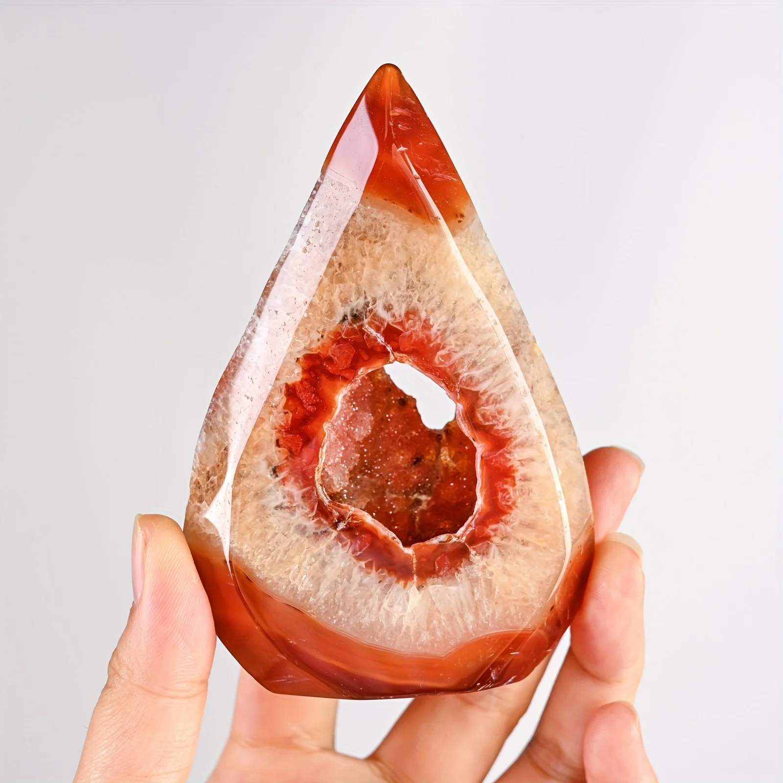 

Кристалл сердолика и агат в форме капли