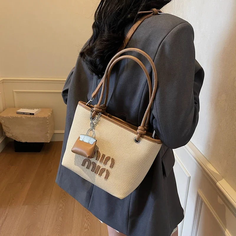 

Trendy Women's Shoulder Bag Genuine Leather Crossbody Handbag Elegant Ladies Tote Designer Brand Purse