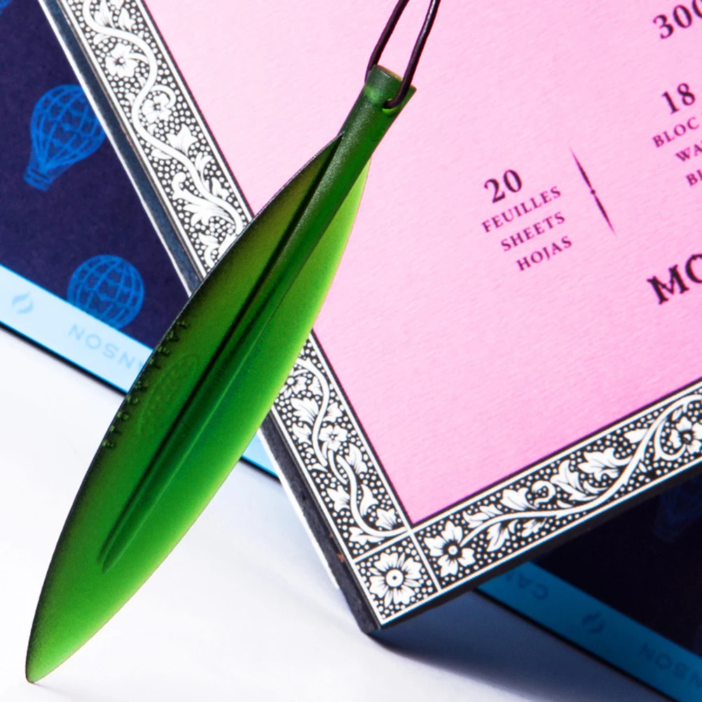 

2Pcs Paper Light Paper Green Plastic Trimmer Letters Opener Portable Envelopes Cutting Knives Office Tool