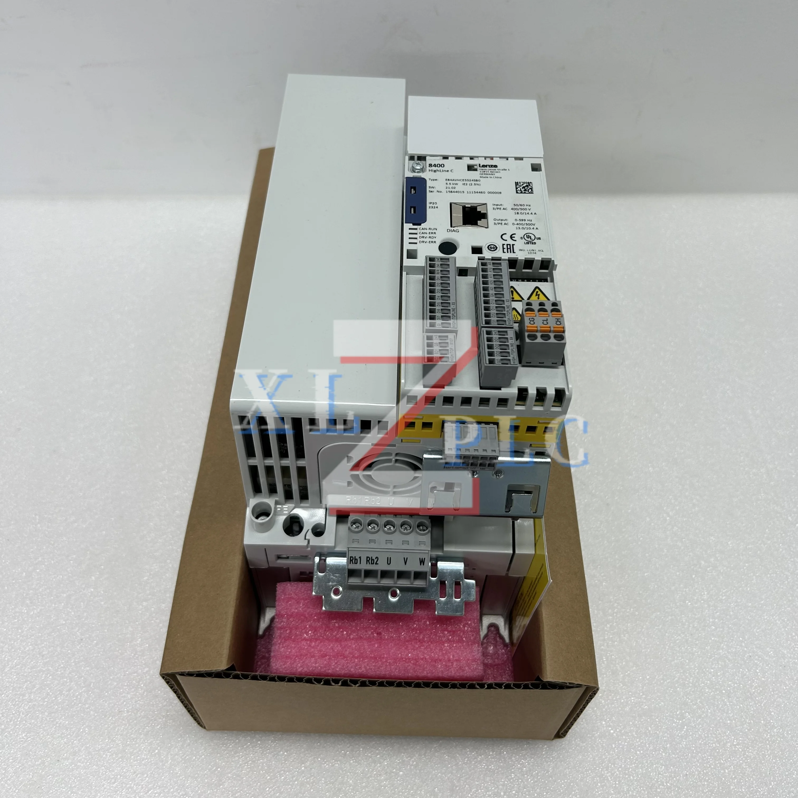 Servoazionamento nuovo originale E82EV113K4C E82EV113K4C200 E82EV752K4C E82EV752K4C200