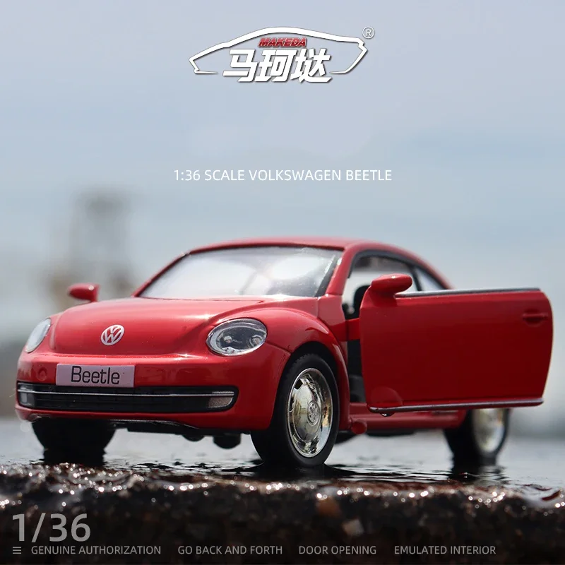 Makeda 1:36 scala Volkswagen New Beetle Black Alloy Model Car Toy Diecast Metal Miniature Vehicle Toy da collezione per regalo per bambini