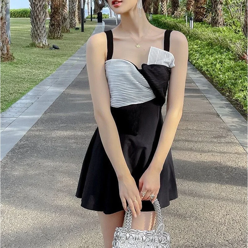 2023 New Summer Fashionable Style Butterfly Strap Chest Cushion Steel Bracelet Gathered Back Strap Sexy Beach Skirt Swimwear