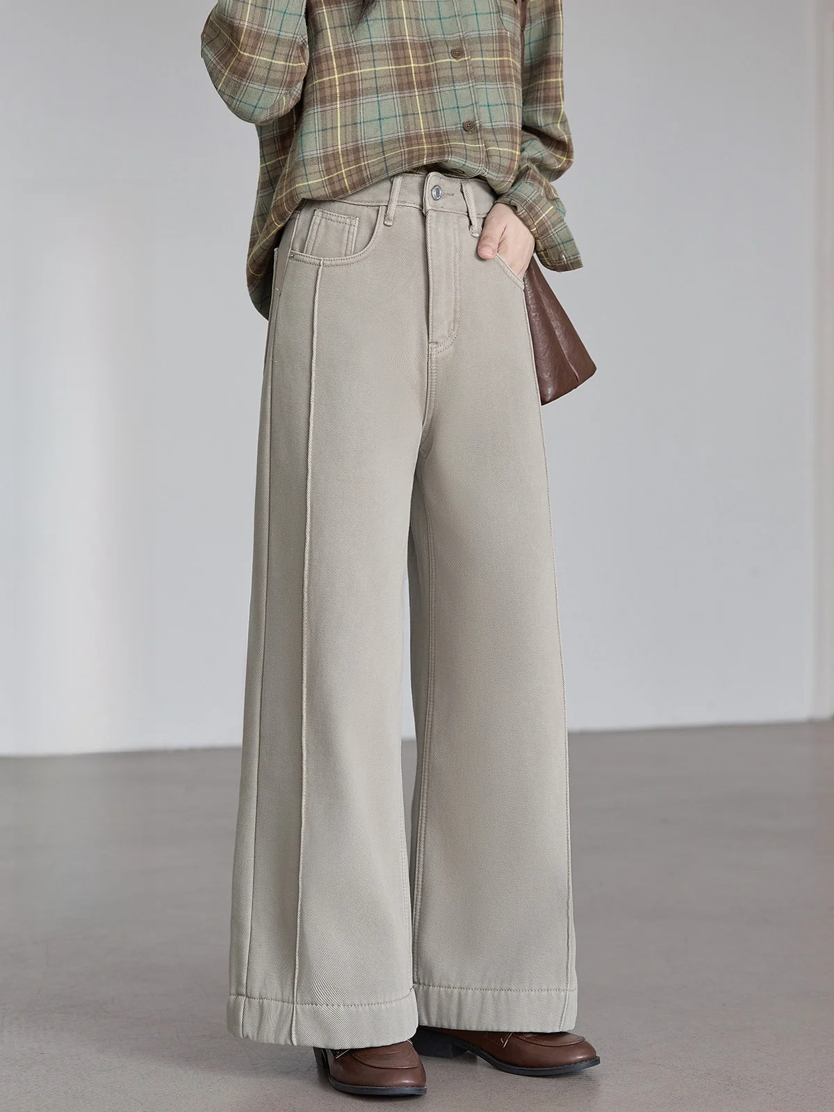 

Chic High-Waist Fce-Lined Straight Leg Jeans for Women by HuiXi Khaki Color Spring 2026 New Arrival Ele Patchwork