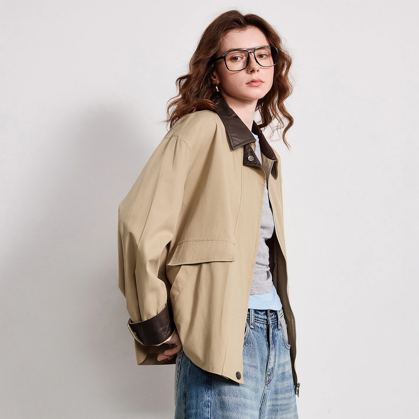 Casaco Trench Estilo Barn para Mulheres TOYOUTH 2026 Primavera Novo Design com Gola Contrastante e Pregas, Jaqueta Leve e Solta