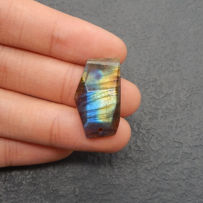 

Натуральный камень лабрадорит кулон бусины полудрагоценные DIY аксессуары для изготовления ювелирных изделий 25x15x5 мм 3,3 г