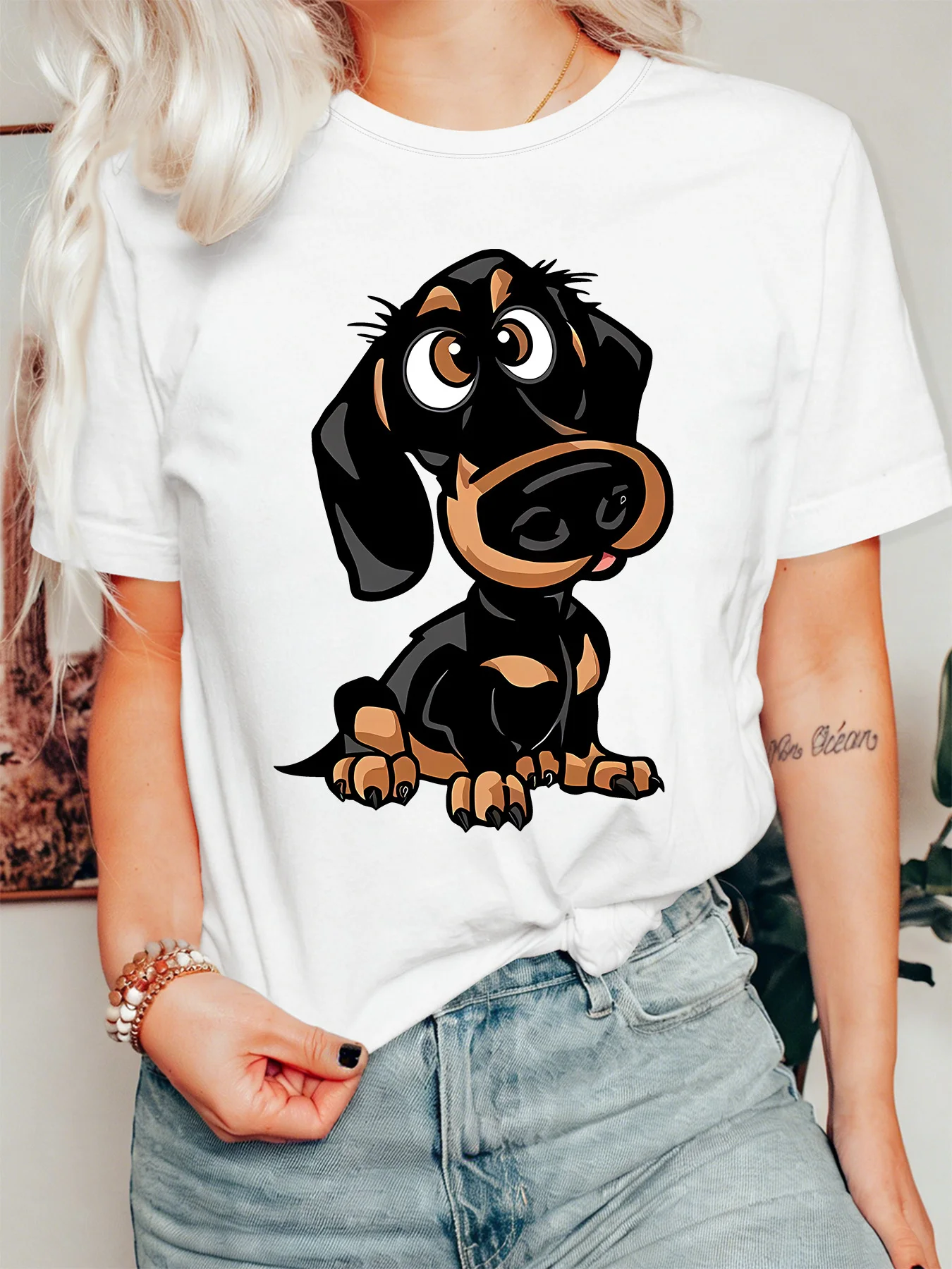 Cute Cartoon Dachshund Womens Crew Neck Short Sleeve T Shirt Lovely Pet Dog Animal Illustration Casual Graphic Tees For Ladies