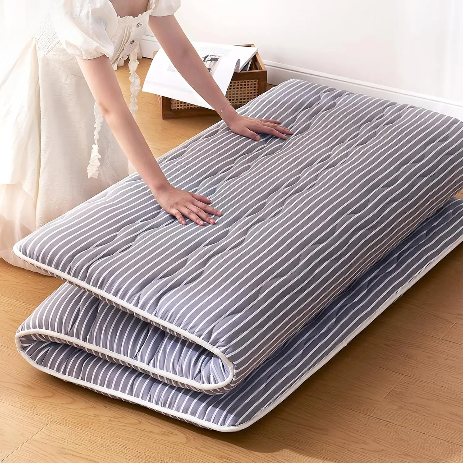 

Premium Foam Floor Mattress, High Density Comfortable Futon, Queen Size 80x60, Ideal for Support
