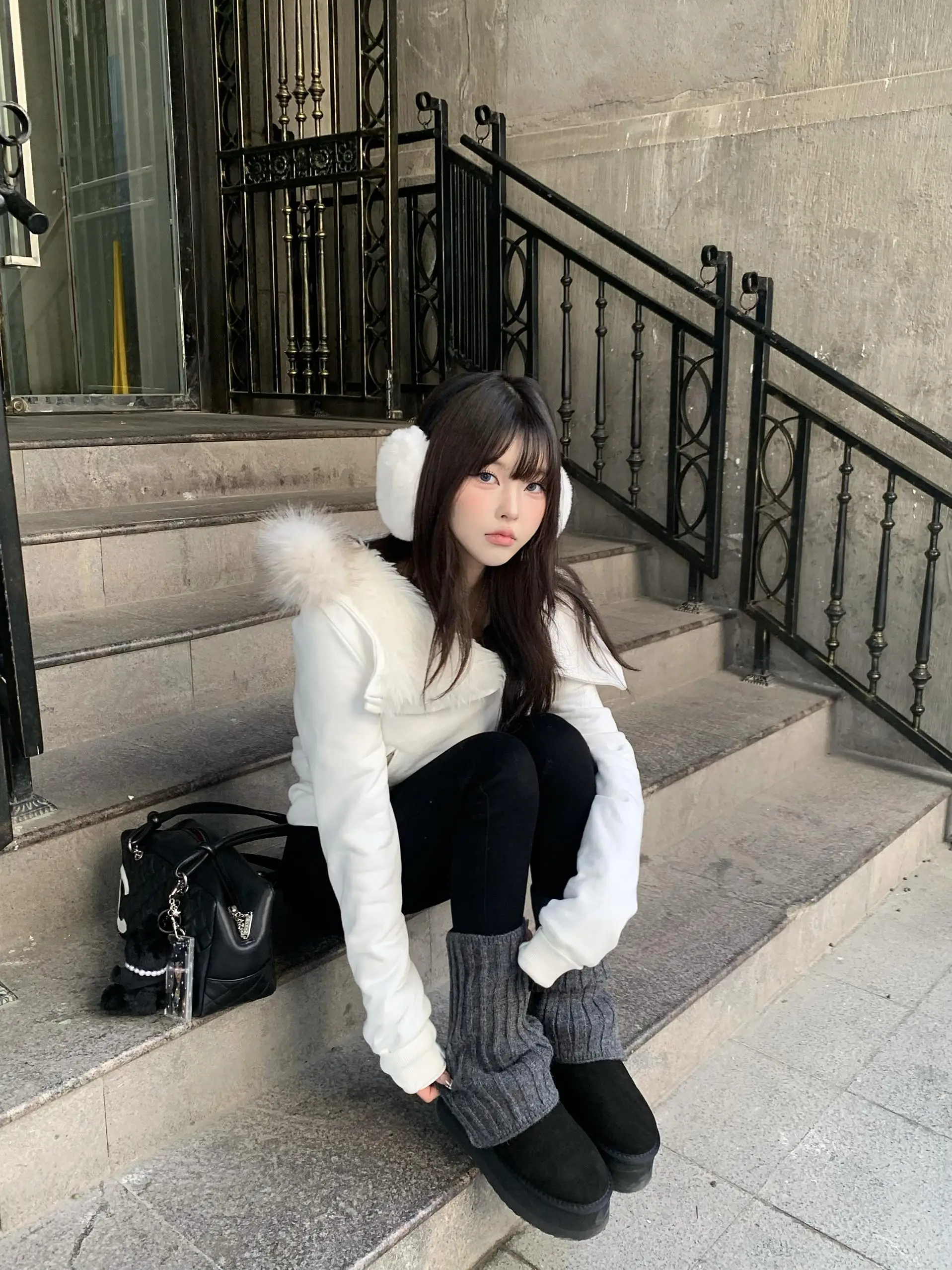 

Зимняя женская куртка Lovedeath с капюшоном и белым меховым воротником, утепленная хлопком, на флисовой подкладке, в корейском стиле, приталенная, на молнии