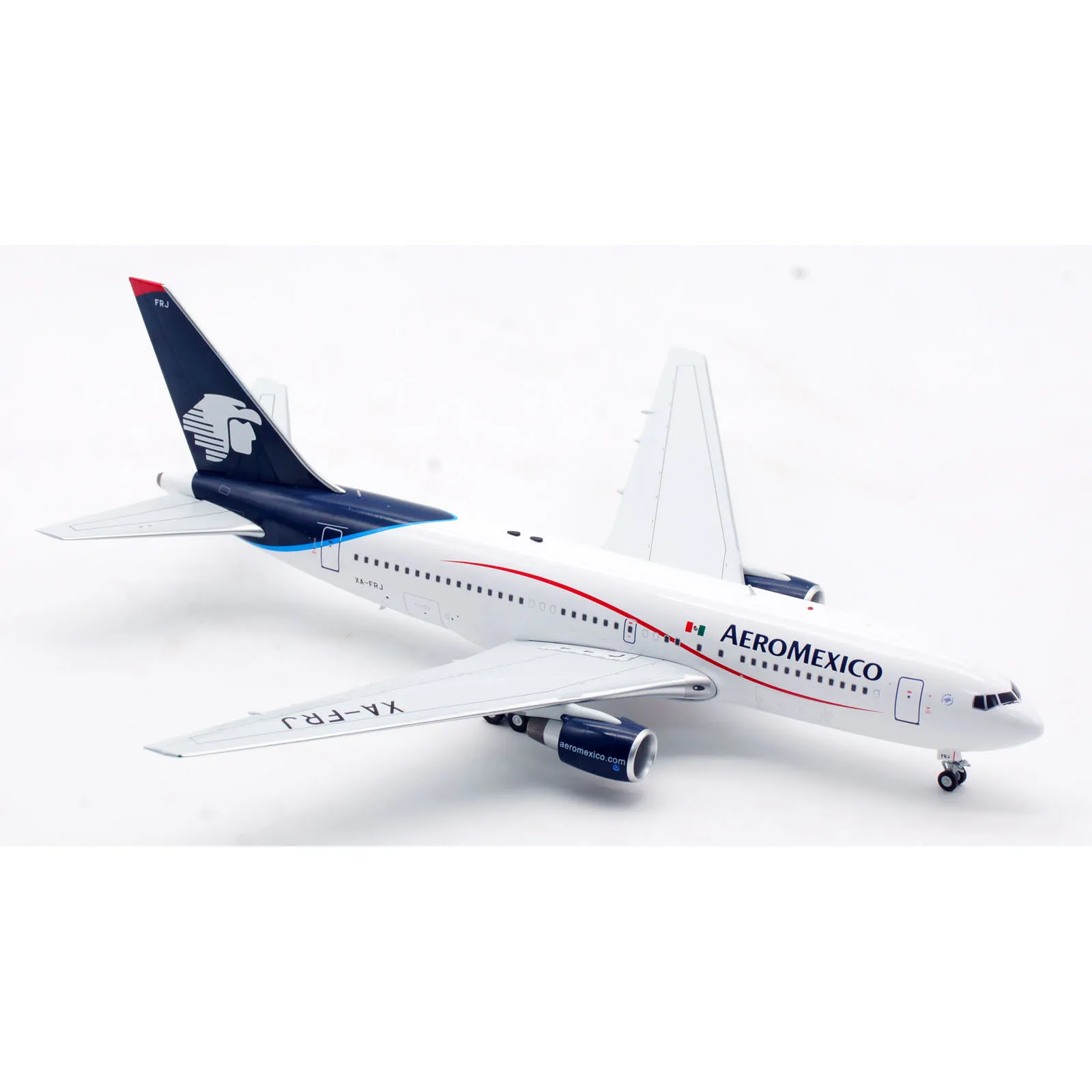 IF762AM1223 Alloy Collectible Plane Gift INFLIGHT 1:200 Aeromexico \