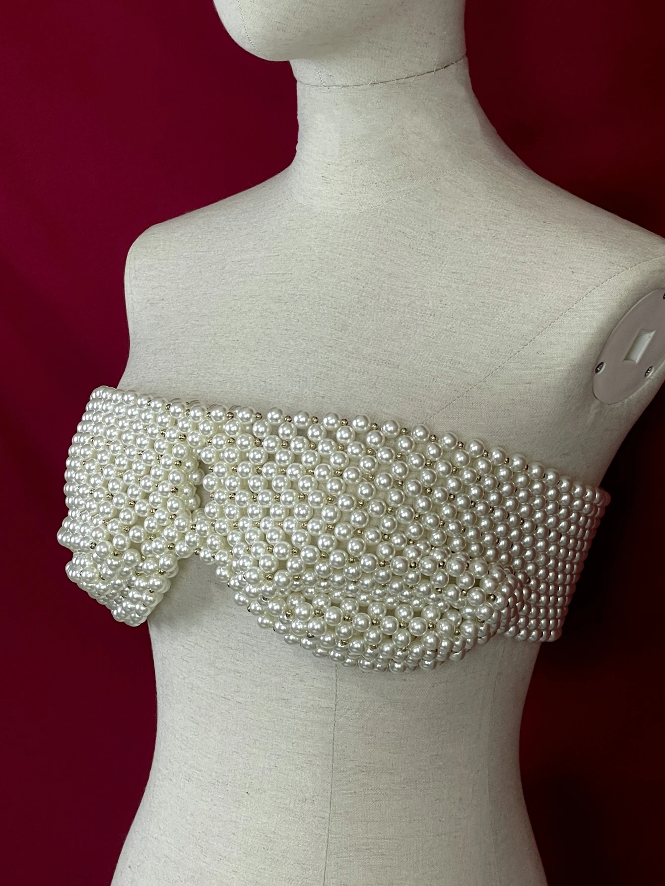 Sujetador exterior de perlas de imitación para mujer, cadena de cuerpo con cuentas hechas a mano, estilo Punk callejero, Fiesta en la playa, vacaciones, 1 unidad