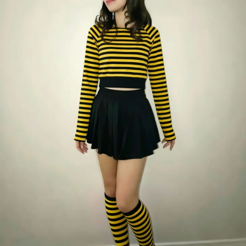 Women Y2k Stripe Long Sleeve Crop Tops Cute Polka Dot Pink Purple Striped Bee Print Top for Halloween Cosplay Party ﻿