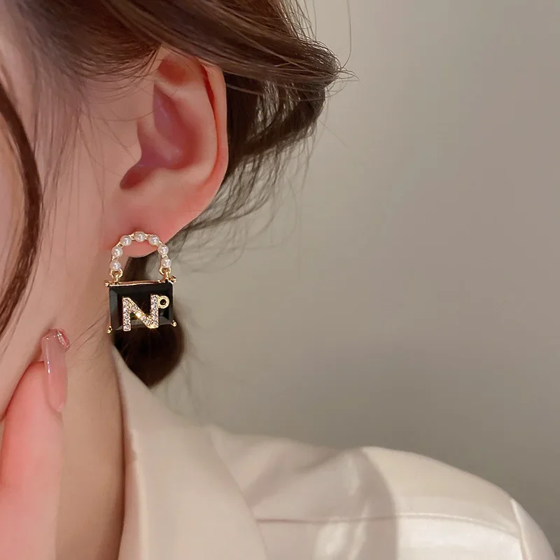 No.5 Letter C Earrings Luxury Number 5 Logo D V  G Copy Famous Brand Jewelry Coco Imitation Crush Cute Earrings with Stone Japan