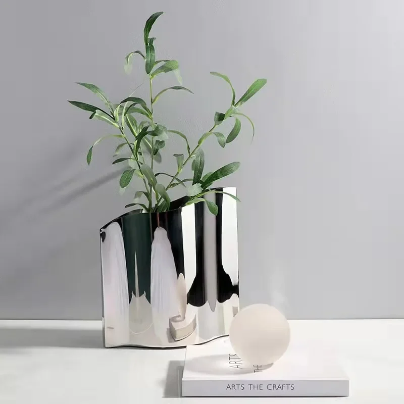 Luxury Stainless Steel Vase 3