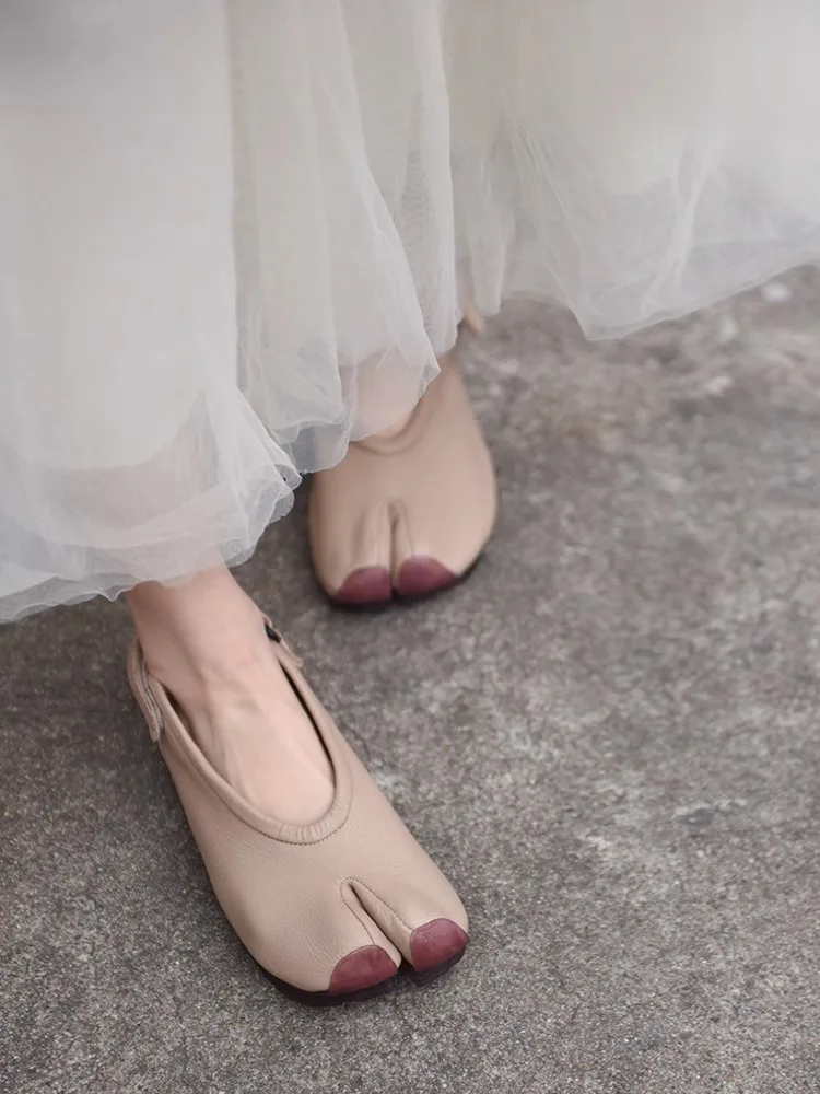 Artmu Original Closed Toe Sandals Women Flats Heel Split Toe Slides Genuine Leather Luxury Flats Soft Soles Hook Loop Sandals