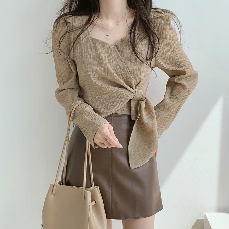 Spring and Autumn Top Design Sense Niche 2022 Korean Style Square Collar Shirt Bubble Long Sleeve Lace up Slimming Temperament S