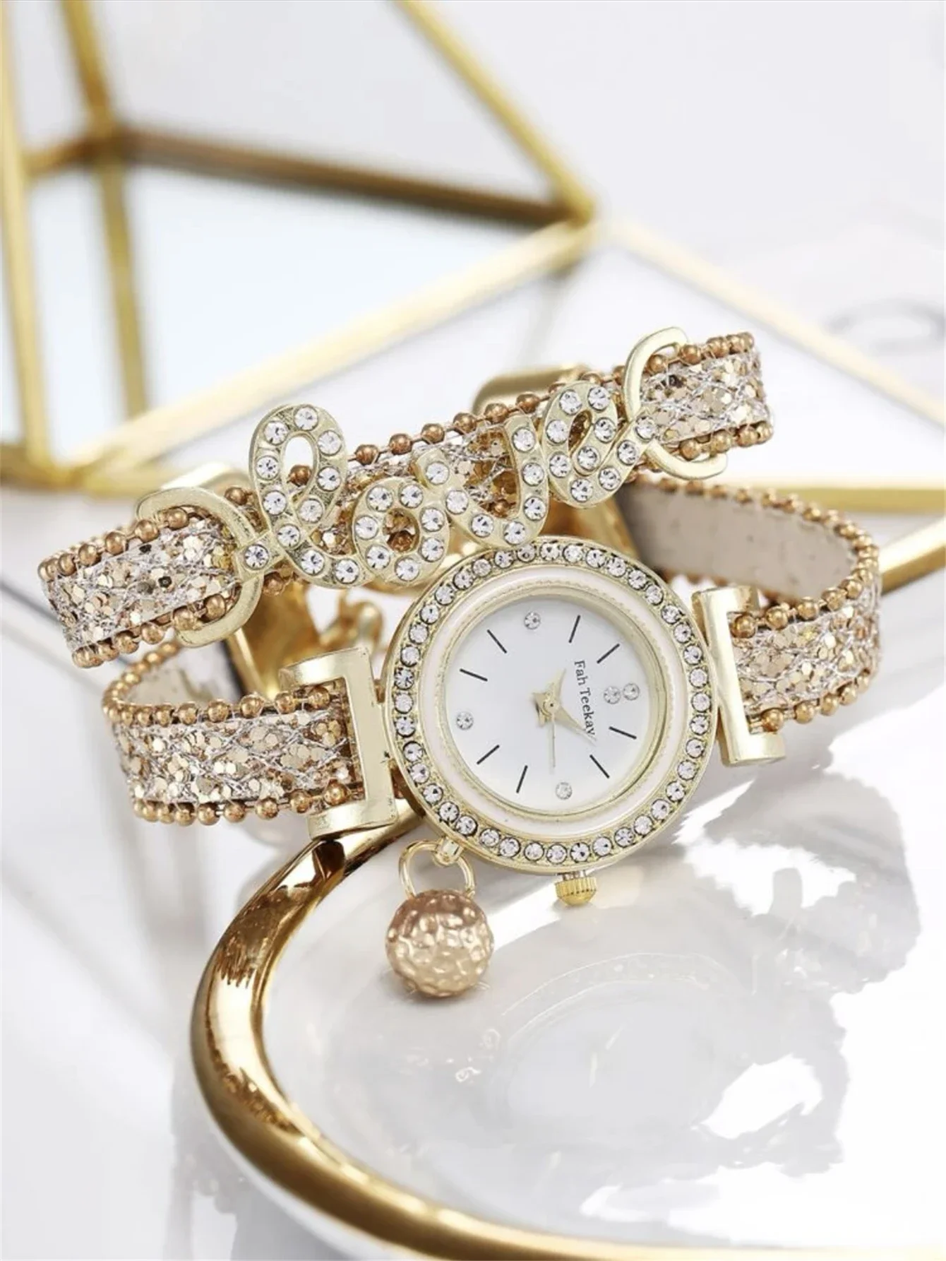 Watches With Bracelet Set Luxury Rhinestone Women Fashion Elegant Wristwatch Quartz Watch Love For Girl Ladies Clock Relogio