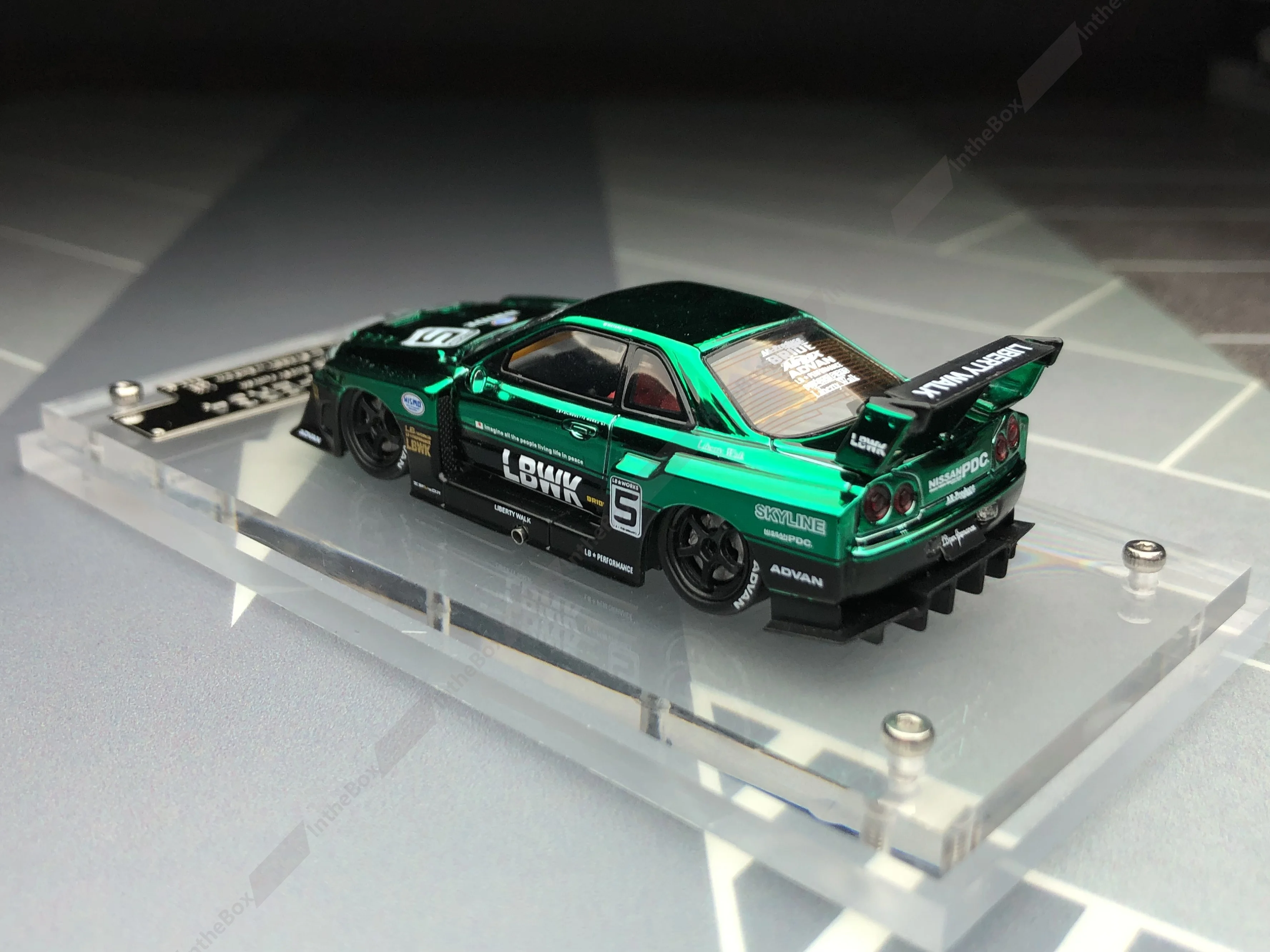 SW 1:64 LBWK ER34 نموذج رياضي Diecast Car Collection إصدار محدود