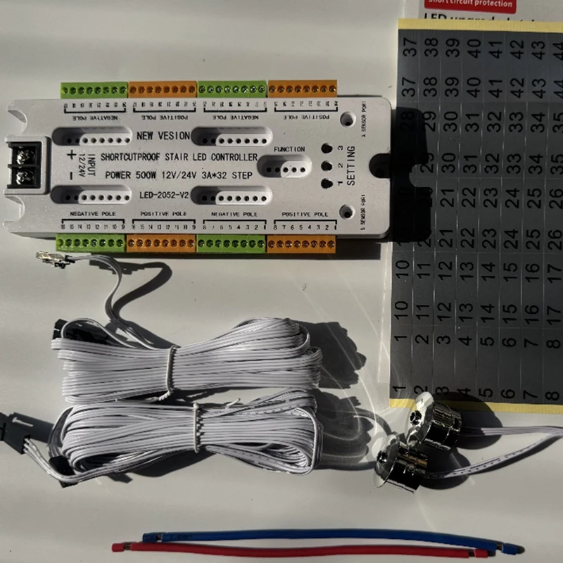 Luz LED con Sensor de movimiento para escaleras, luz nocturna de escalera DC12V/24V, 32 canales, previene el controlador de cortocircuito para escaleras