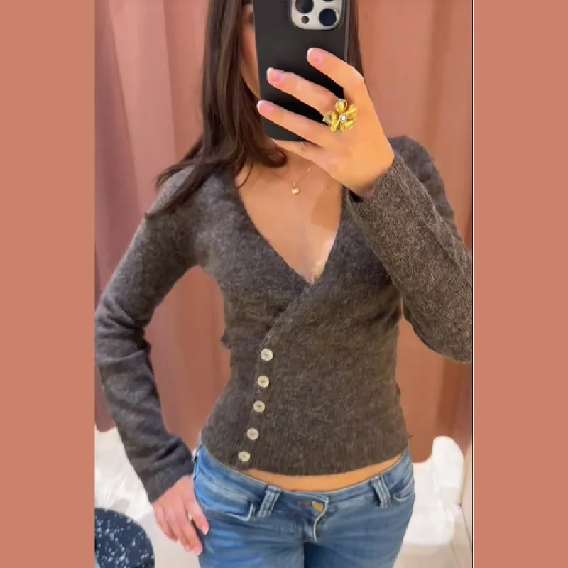 Stilvolle vielseitige kurze Strickjacke Slim Fit Vintage Sexy Deep V Winter Strickkleidung Mode lässig schick Herbst weibliche Strickoberteile