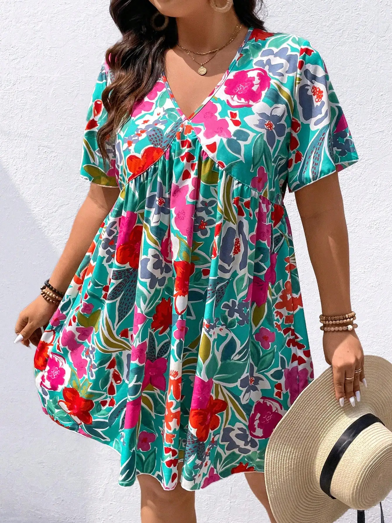 

Women's Plus Size Floral Print Babydoll Dress, V Neck Short Sleeve A-Line Swing Dress, Casual Summer Beach Mini Dress For Ladies
