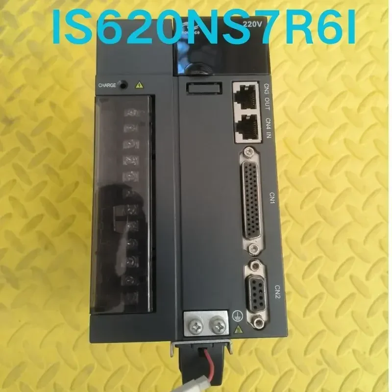 Second-hand test OK  Servo driver IS620NS7R6I, 1KW