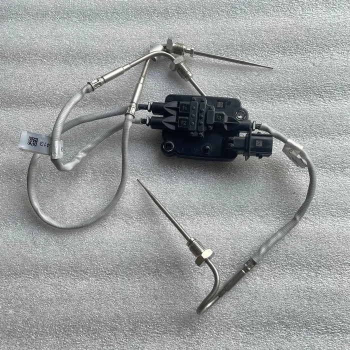 

4307101 2511414C1 Catalyst Exhaust Gas Temperature EGT Sensor DEF DPF SCR Triple Probes Compatible with Cummins Engine