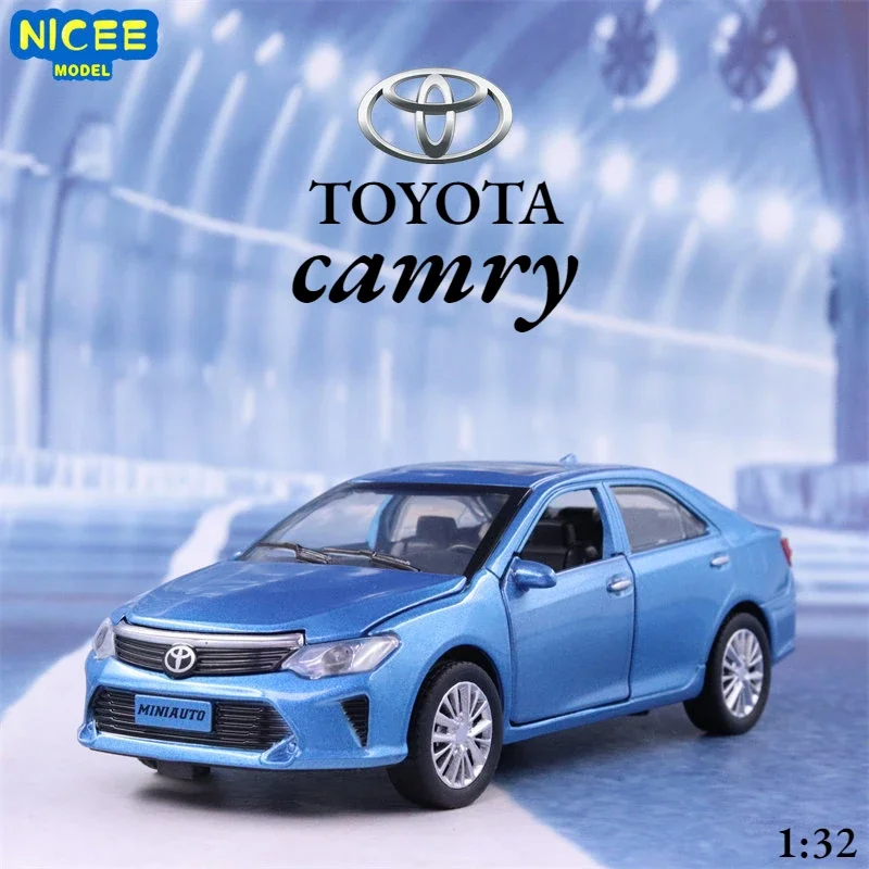 1:32 Toyota Camry High Simulation Diecast Metal Alloy Model car Sound Light Pull Back Collection regali giocattolo per bambini A164