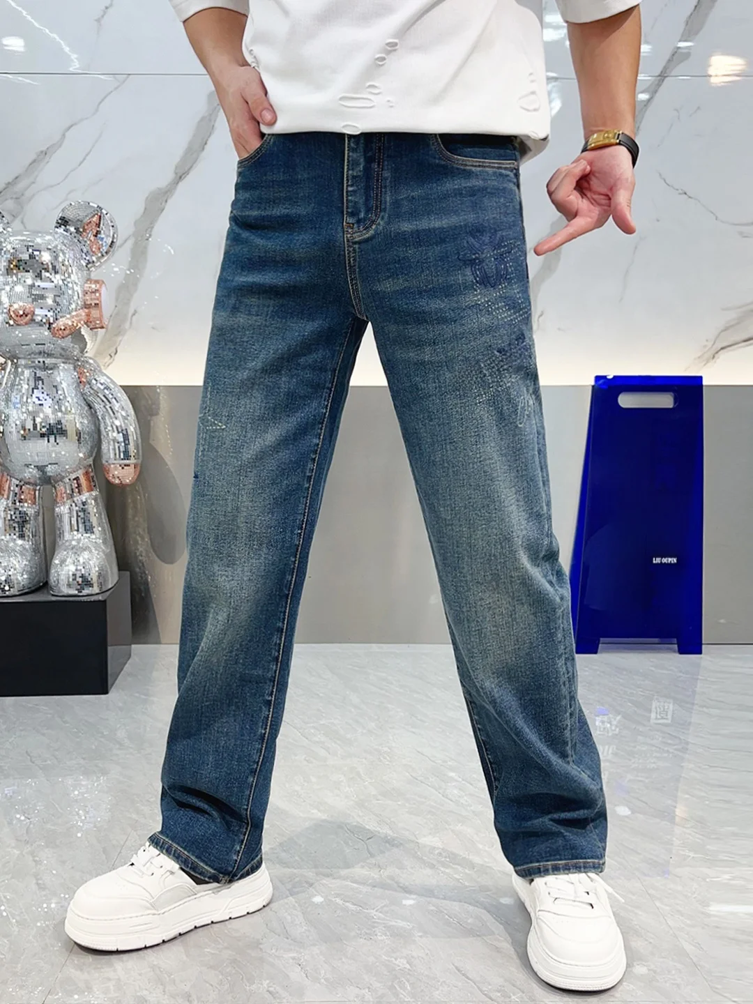 

Мужские джинсы прямого кроя с вышивкой и принтом, удобные, высококачественные, универсальные, длинные брюки, осенняя коллекция, повседневная одежда, дышащие.