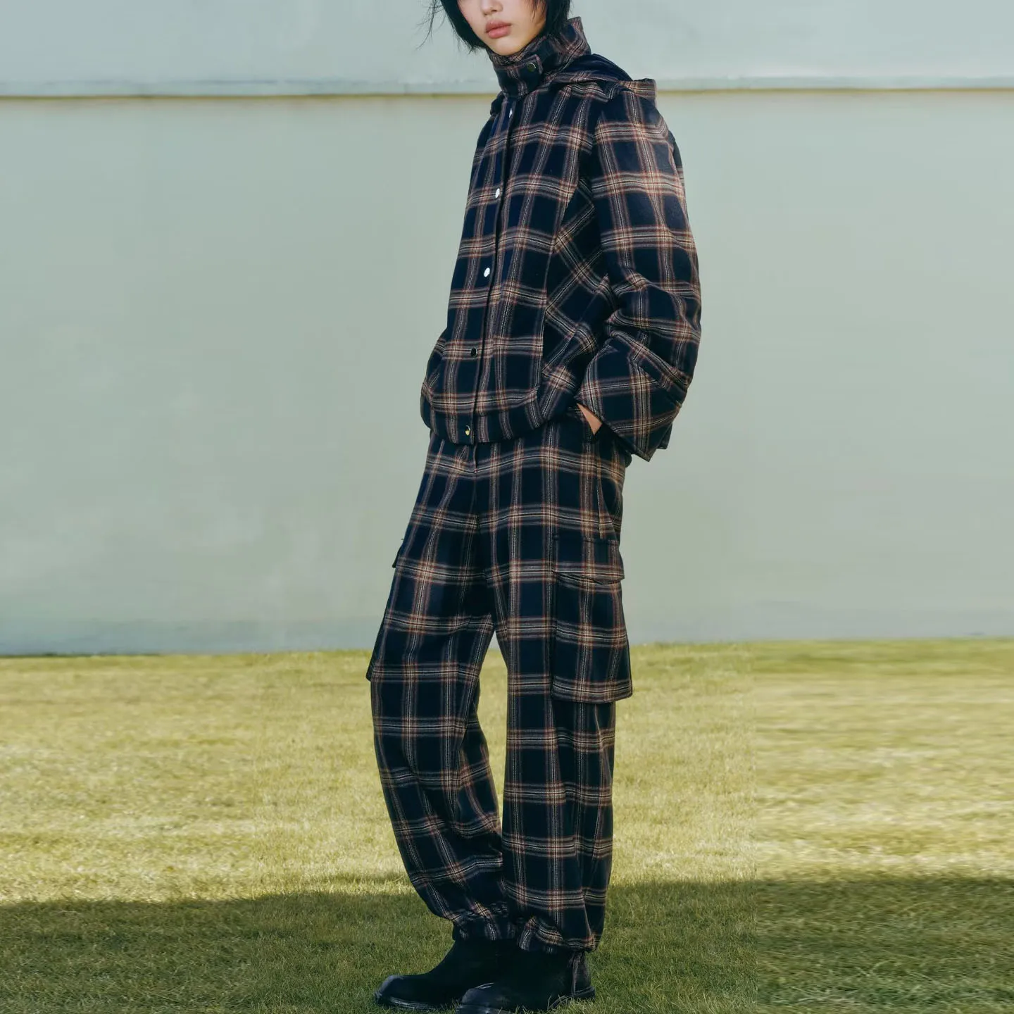 2025 Autumn New Women's Plaid Jaet And Work Pants Set ort Length Long Sve Flip Collar Two-Piece Set Winter Adult Ladies