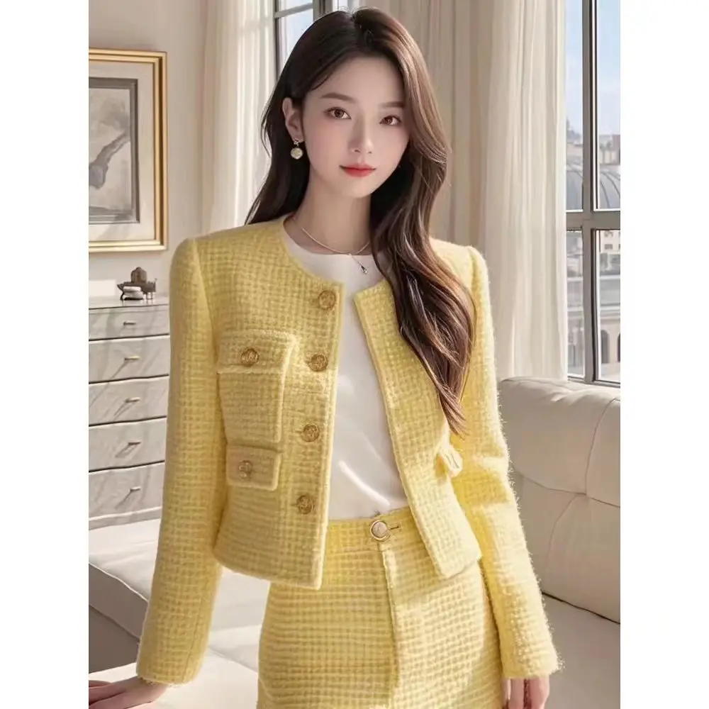 Fashion Suit Women's 2026 Autumn And Winter New Versatile Unique Chic Top Short  Bright Silk Blazer Skirt Two-Piece Set Yellow
