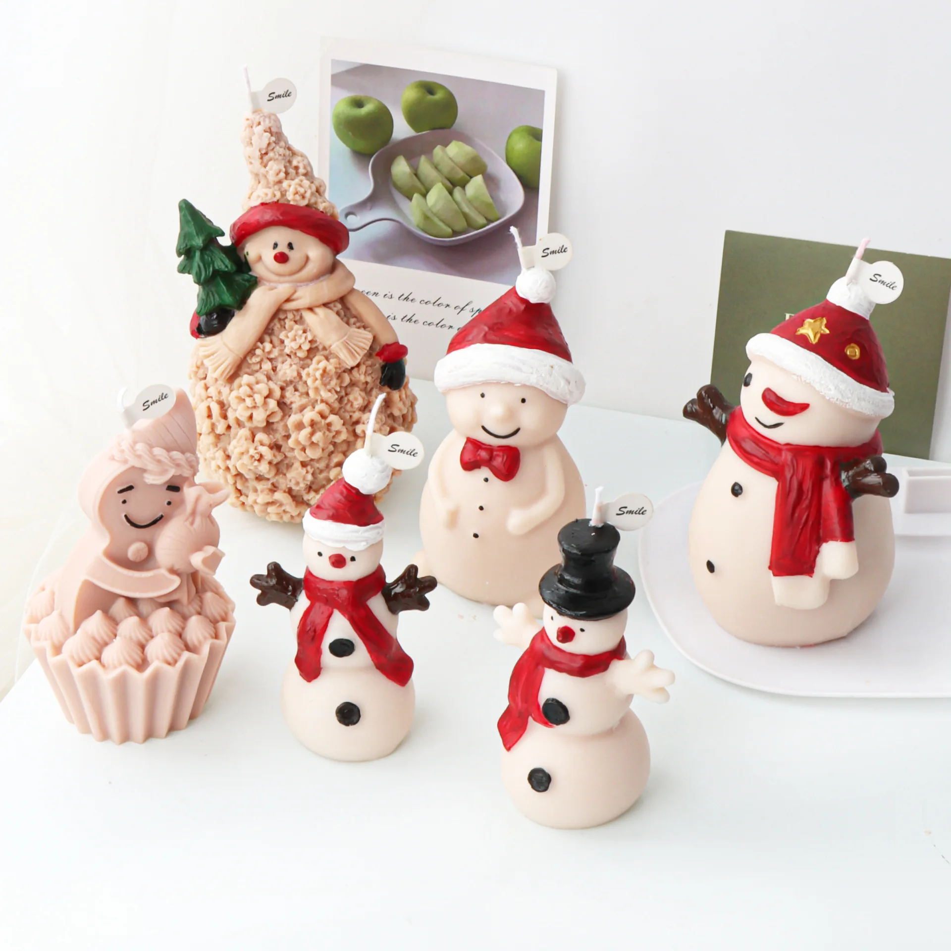 

Simple Christmas Snowman Silicone Mold Gypsum form DIY Handmade Plaster Candle Ornaments Handicrafts Mold Hand Gift Making