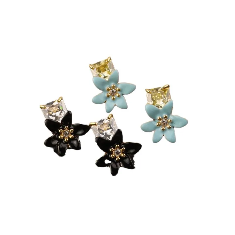 

Fashion New Style Enamel Zircon Inlaid Earrings Small Fresh Color Glazed Flower Stud Earrings High-end Women's Earrings Jewelry