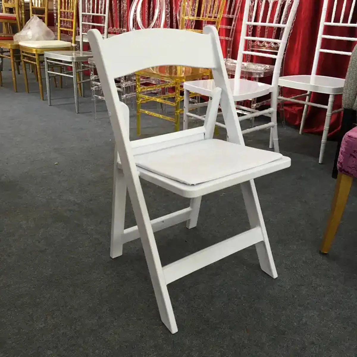 56pcs）Wholesale White Slat Beach Wedding  Resin ChairBanquet Party Winbledon Folding Chairs For Event 284