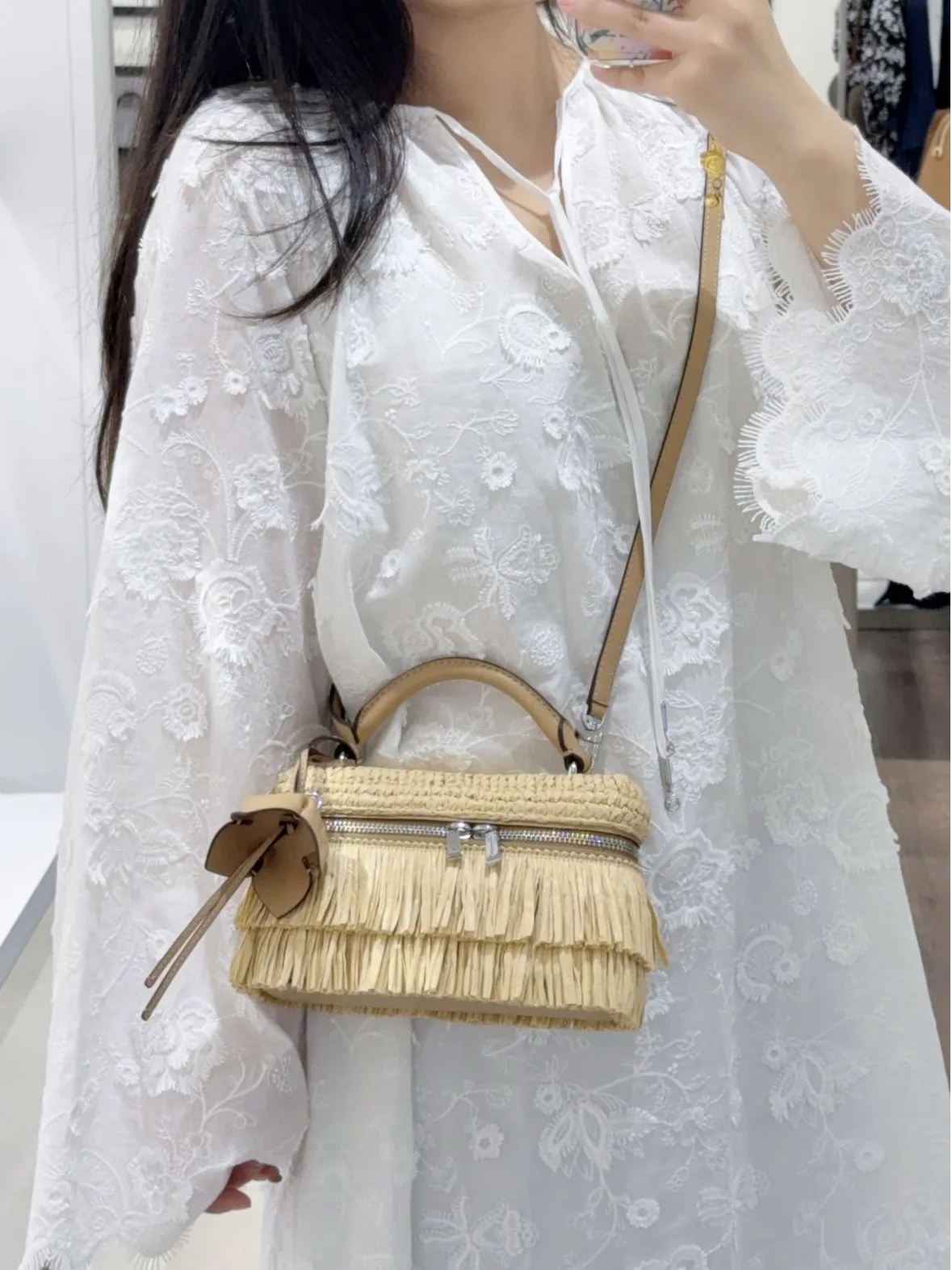 Trendy 2026 Spring Summer New Style Straw Weaving Fringe Square Box Vacation Handbag Women's Medium Hardness Square Shape