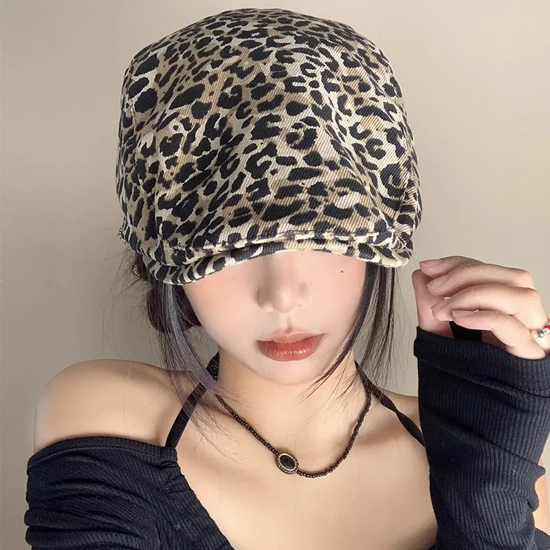 Women's Leopard Print Newsboy Cap Classic Adjustable Gatsby Cabbie Ivy Flat Hat Fashion Casual Beret Hat